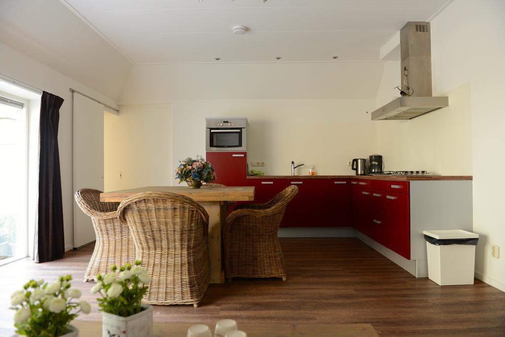 Appartementen Verhuur De Trijehoek Stiens Экстерьер фото